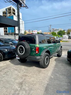 2022 Ford Bronco — foto 8 / 11