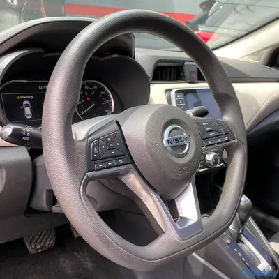 2020 Nissan Versa — foto 11 / 16