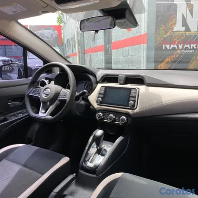 2020 Nissan Versa — foto 12 / 16