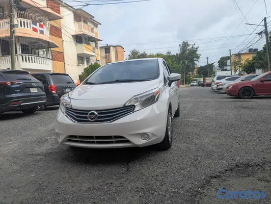 2016 Nissan Versa — foto 3 / 6