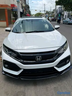 2019 Honda Civic — foto 8 / 10