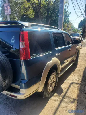 2008 Ford Everest — foto 4 / 7