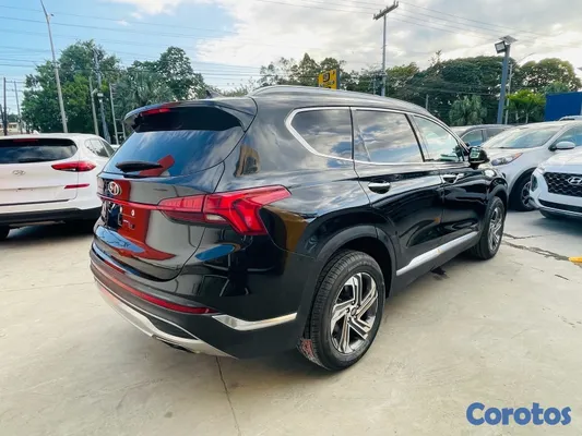 2021 Hyundai Santa Fe — foto 4 / 10