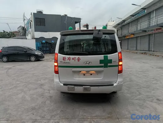 2017 Hyundai Grand Starex — foto 2 / 20