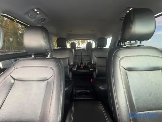 2021 Ford Explorer — foto 11 / 13