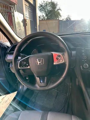 2021 Honda Civic — foto 5 / 9