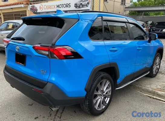 2019 Toyota Rav-4 — foto 4 / 10