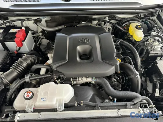 2026 Toyota Land Cruiser — foto 9 / 12