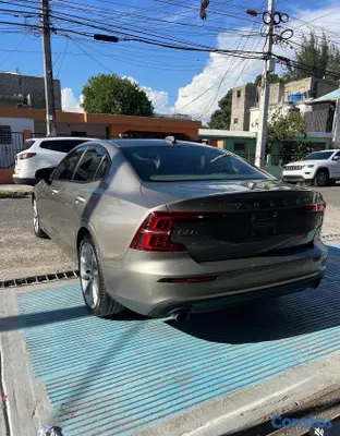 2020 Volvo S60 — foto 2 / 10