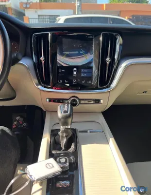 2020 Volvo S60 — foto 6 / 10