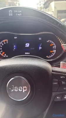 2015 Jeep Grand Cherokee — foto 4 / 4
