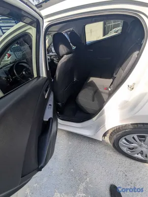 2020 Mazda Demio — foto 6 / 14