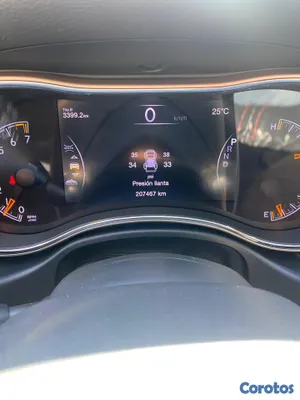 2016 Jeep Cherokee — foto 5 / 11