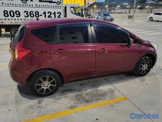 2014 Nissan Note — foto 7 / 18
