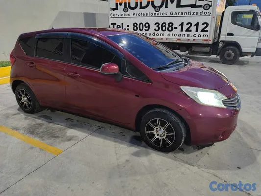 2014 Nissan Note — foto 12 / 18