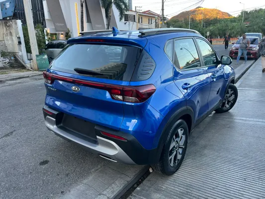 2022 Kia Sonet — foto 4 / 10