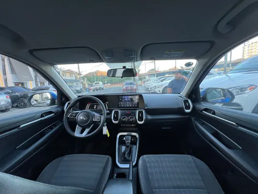 2022 Kia Sonet — foto 6 / 10