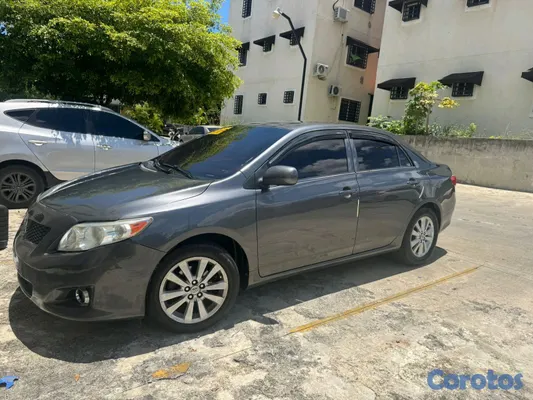 2010 Toyota Corolla — foto 2 / 7
