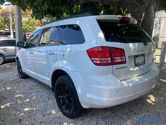 2020 Dodge JOURNEY SE — foto 5 / 9