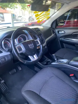 2020 Dodge JOURNEY SE — foto 6 / 9