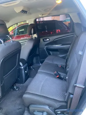 2020 Dodge JOURNEY SE — foto 7 / 9