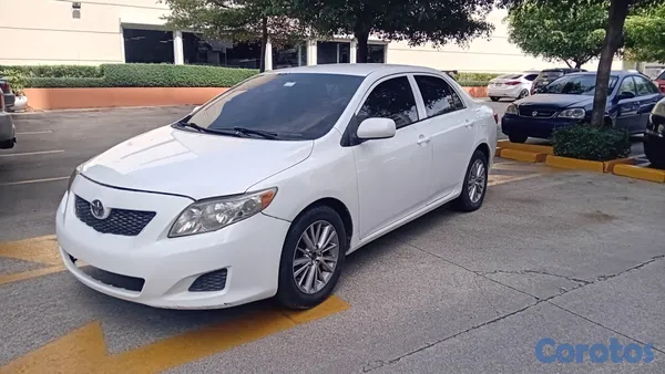 2010 Toyota Corolla — foto 5 / 5
