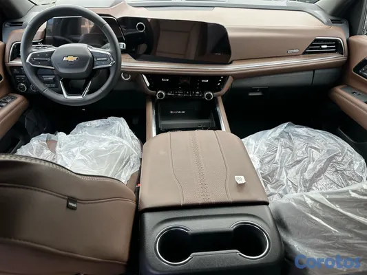 2026 Chevrolet Tahoe — foto 8 / 13