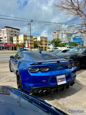 2023 Chevrolet Camaro — foto 8 / 12