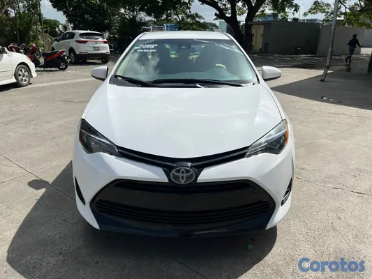 2018 Toyota Corolla — foto 2 / 15