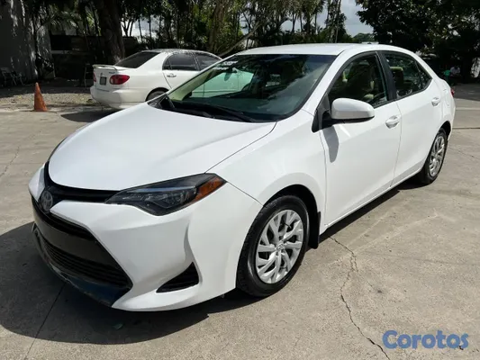2018 Toyota Corolla — foto 3 / 15