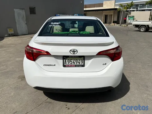 2018 Toyota Corolla — foto 6 / 15