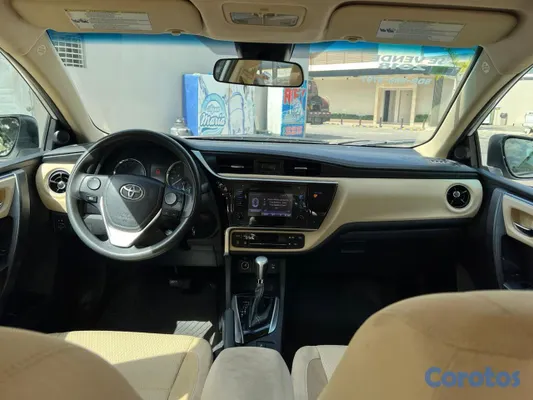 2018 Toyota Corolla — foto 10 / 15