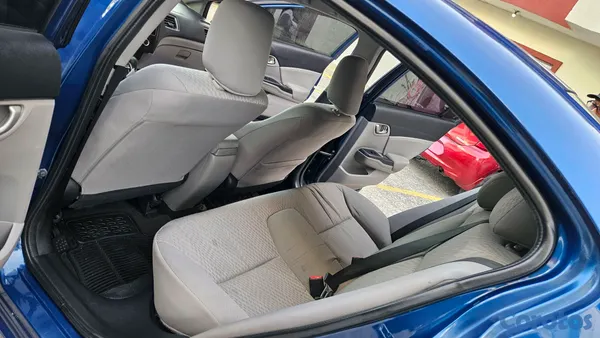 2014 Honda Civic — foto 5 / 10