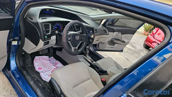 2014 Honda Civic — foto 6 / 10