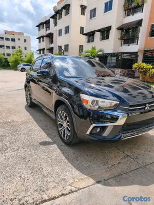 2018 Mitsubishi Outlander — foto 2 / 19