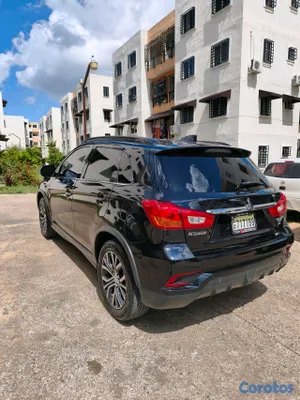 2018 Mitsubishi Outlander — foto 3 / 19