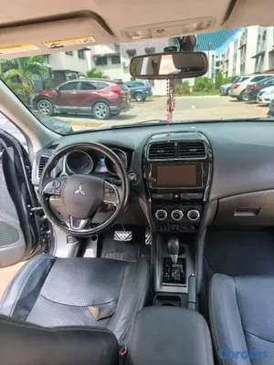 2018 Mitsubishi Outlander — foto 13 / 19