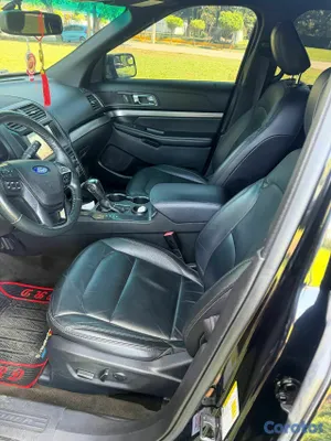 2018 Ford Explorer — foto 8 / 9