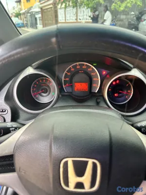 2011 Honda Fit — foto 4 / 11