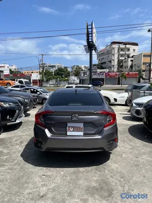2017 Honda Civic — foto 8 / 11