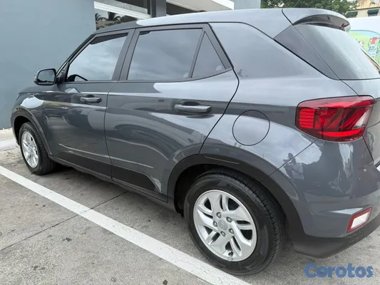 2023 Hyundai Venue — foto 6 / 10