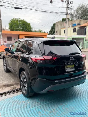 2023 Nissan Rogue — foto 4 / 6