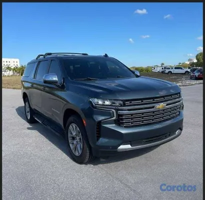 2022 Chevrolet Suburban — foto 2 / 6