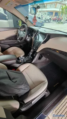 2017 Hyundai Santa Fe — foto 4 / 8