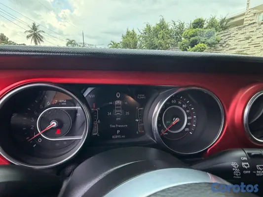 2019 Jeep Rubicon — foto 6 / 8