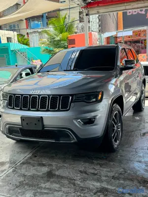 2018 Jeep Grand Cherokee — foto 2 / 6
