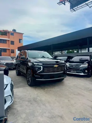 2025 Chevrolet Tahoe — foto 2 / 14
