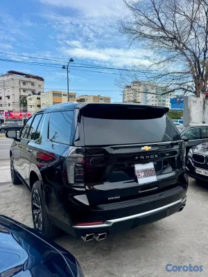 2025 Chevrolet Tahoe — foto 8 / 14