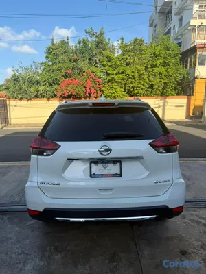 2019 Nissan Rogue — foto 9 / 11