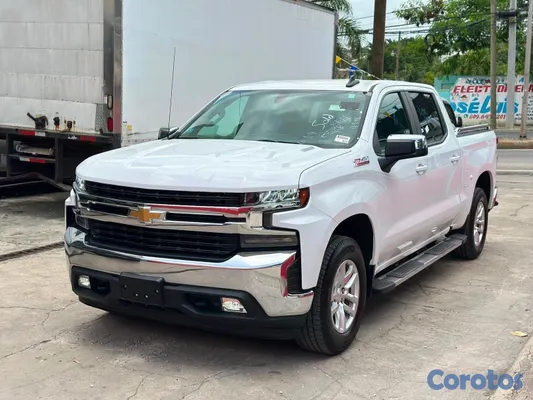 2020 Chevrolet Silverado — foto 3 / 15